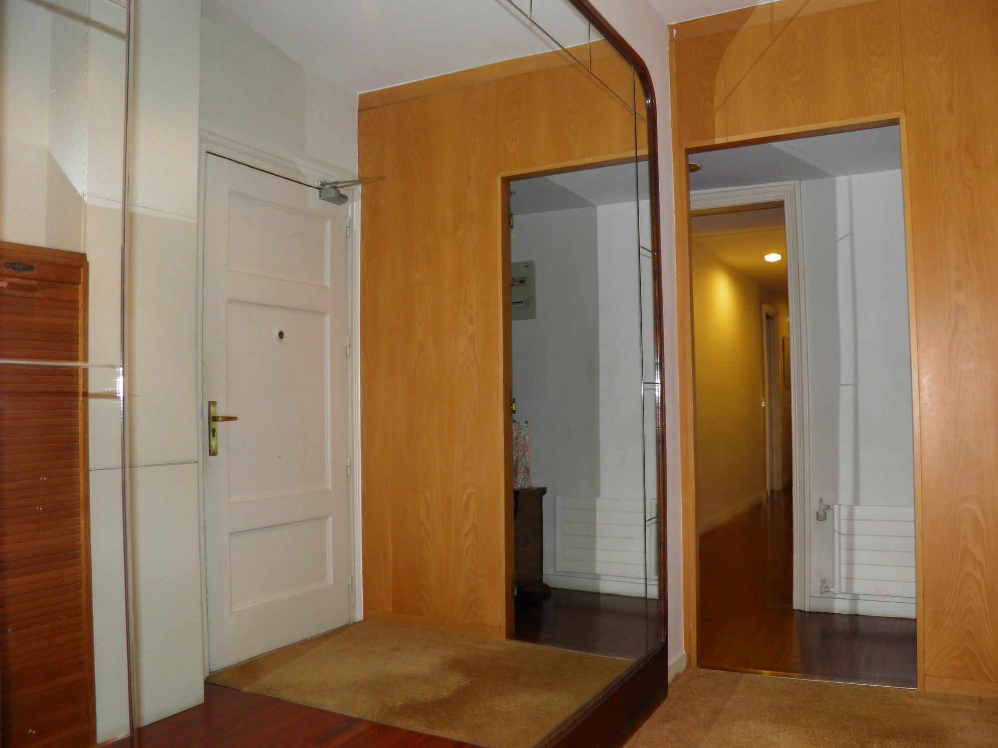 Suitur Courtyard Apartment Barcelona Exterior photo
